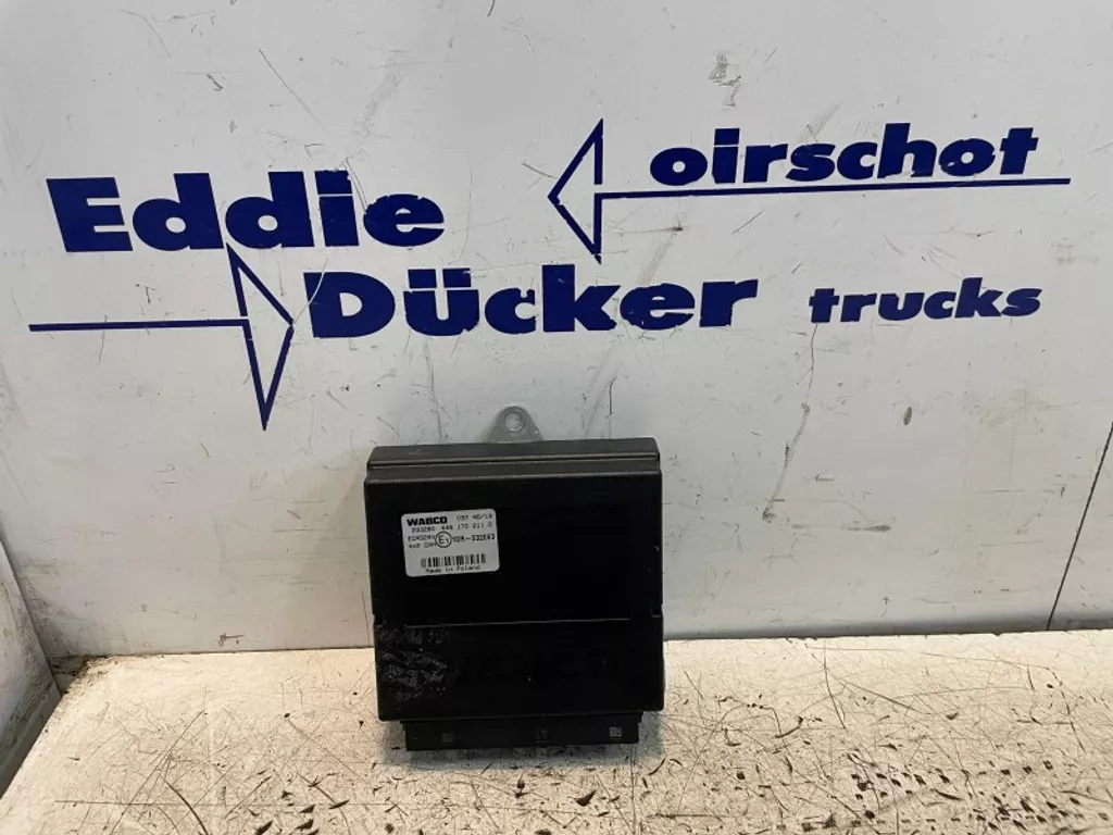 Iveco 504215042 ECAS 4X2 CONTROL UNIT WABCO 4461702110