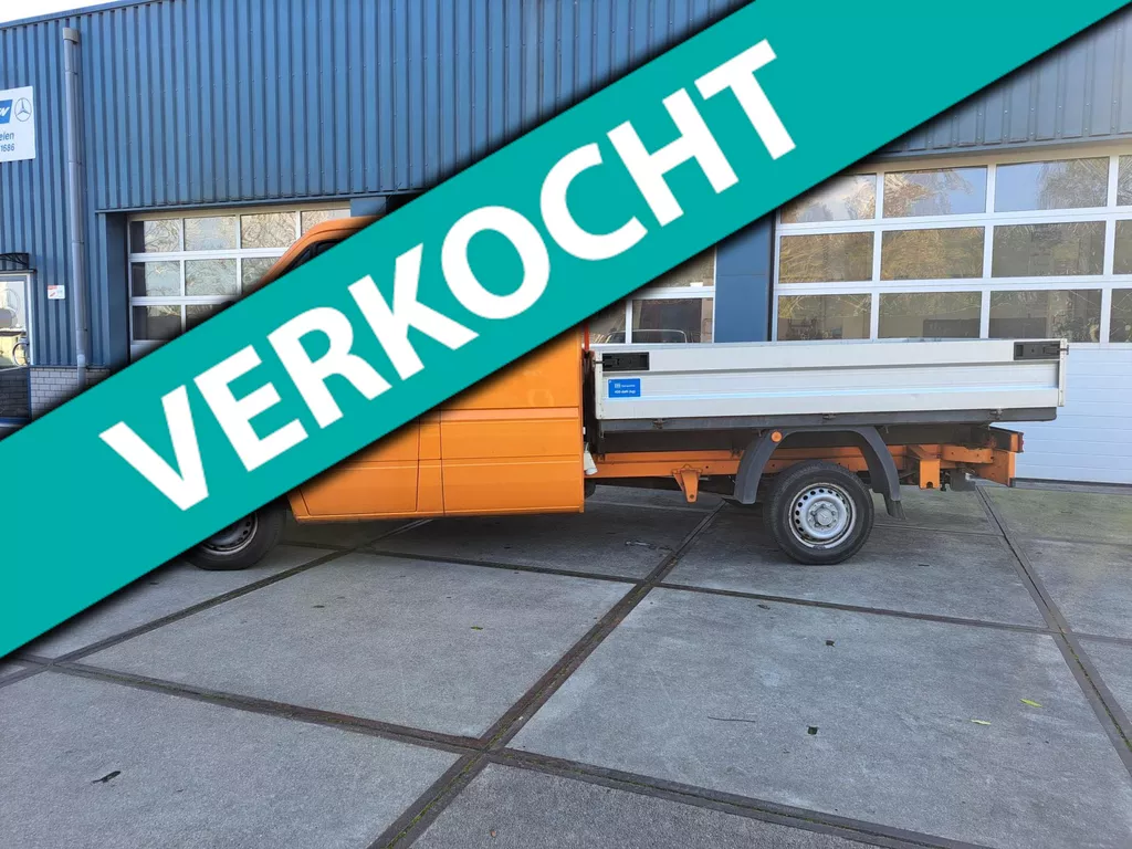 o Mercedes-Benz Sprinter 208 D hoog GVW lang