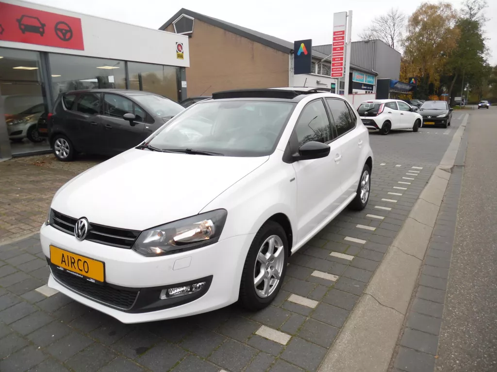 Volkswagen Polo 1.2 match panoramadak, navigatie, cruise control, half leer, sportvelgen, airco, 5 deurs