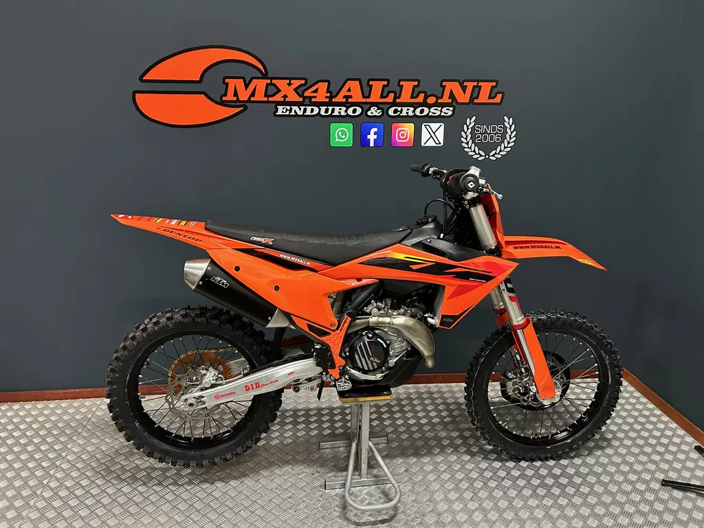 KTM 450 SXF 2023 / 2025 Look !