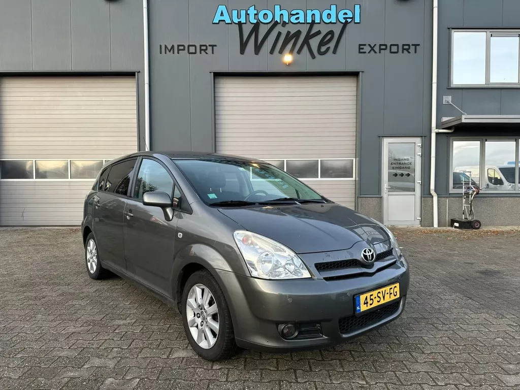 Toyota Verso 1.8 VVT-i Dynamic