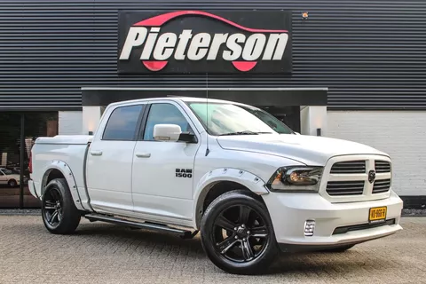 Dodge Ram 1500 5.7 V8 4x4 LARAMIE PANO LPG TREKHAAK VOL!