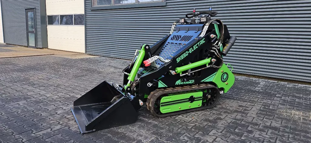 Mammut SK 650 ELECTRIC SKIDSTEER LOADER