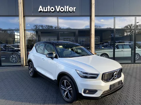 Volvo XC40 2.0 T4 R-Design Pano|ACC|CAM|LED