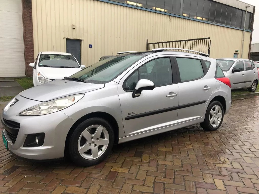 Peugeot 207 SW 1.4 VTi Sportium