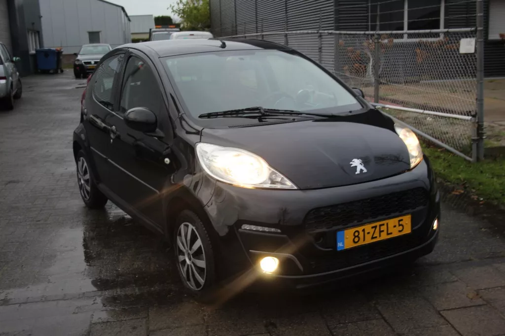 Peugeot 107 1.0 Envy ac elek pakket scherpe prijs!!