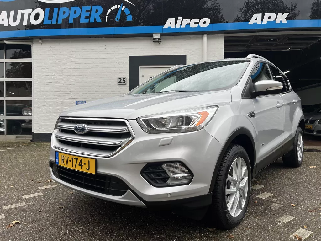 Ford Kuga 1.5 EcoBoost ST Line /AWD/Zomer winter set lm velgen/Trekhaak/Automaat/Nieuwe D riem.