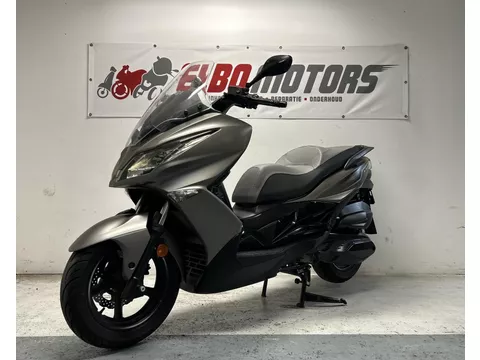 Kawasaki J300 ABS SE 2020 NIEUWSTAAT A2