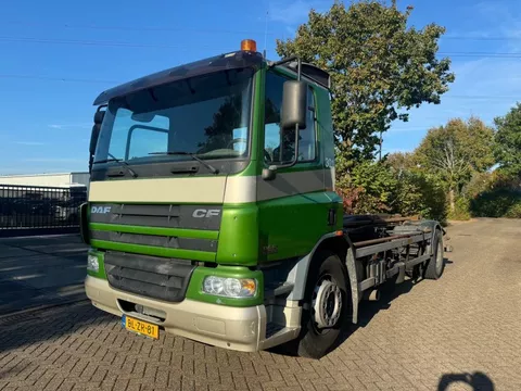 DAF 75CF 250 EURO 3 MANUAL / HANDGESCHAKELD / STEEL SUSPENSION