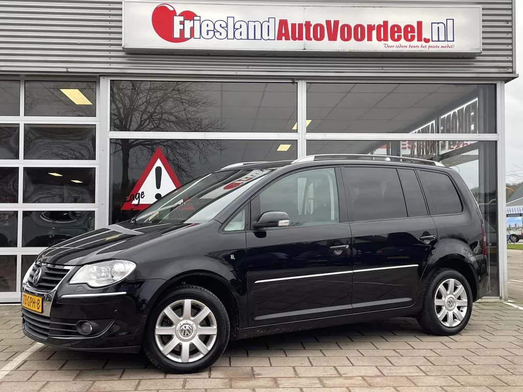 Volkswagen Touran 1.4 TSI Highline /Automaat//Climate/Cruise/Trekhaak/Nieuwe ketting/APK 11-2025/