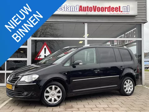 Volkswagen Touran 1.4 TSI Highline /Automaat//Climate/Cruise/Trekhaak/Nieuwe ketting/APK 11-2025/