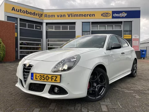 Alfa Romeo Giulietta 1.7 TBi Quadrifoglio Verde | Gereviseerde motor, rekeningen ter inzage ! |