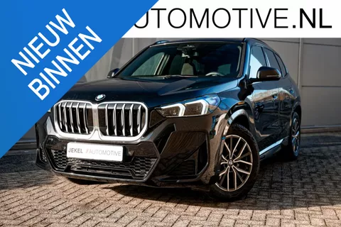 BMW X1 sDrive20i M-Sport, Panoramadak, 18&quot; LM velgen,enz