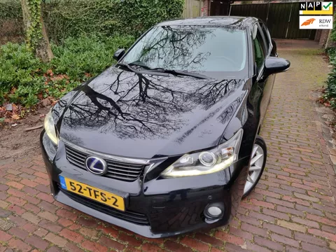 Lexus CT 200h Hybrid Camera/Navi/Park assist/Lmv 17 inch