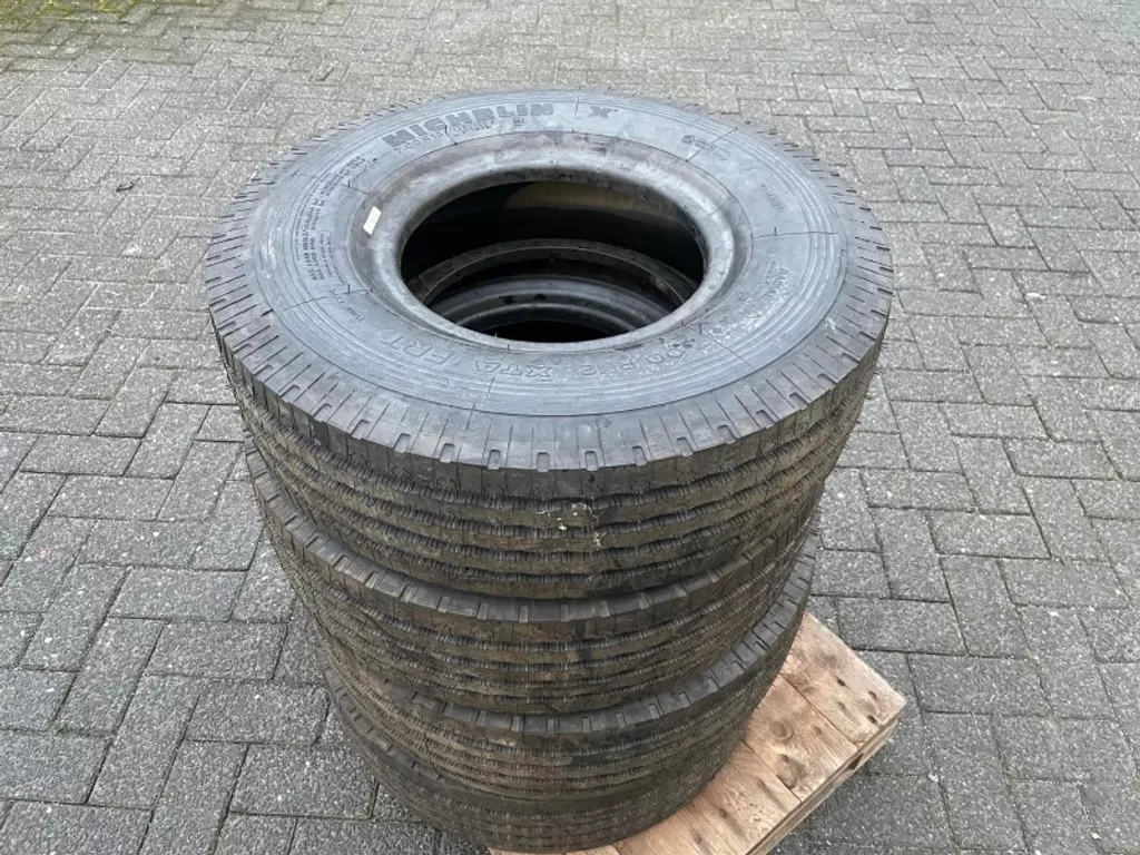 Michelin XTA 7.00R12 SET