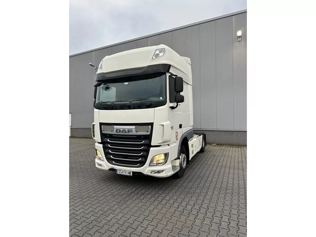 DAF XF 106.460 4x2 SUPER SPACE CAB EURO 6 AUTOMATIC TRANSMISION MX ENGINE BRAKE