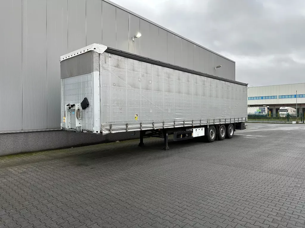 Schmitz Cargobull SCB*3ST COIL 9MTR SCHUIFZEIL SCHIJFREM