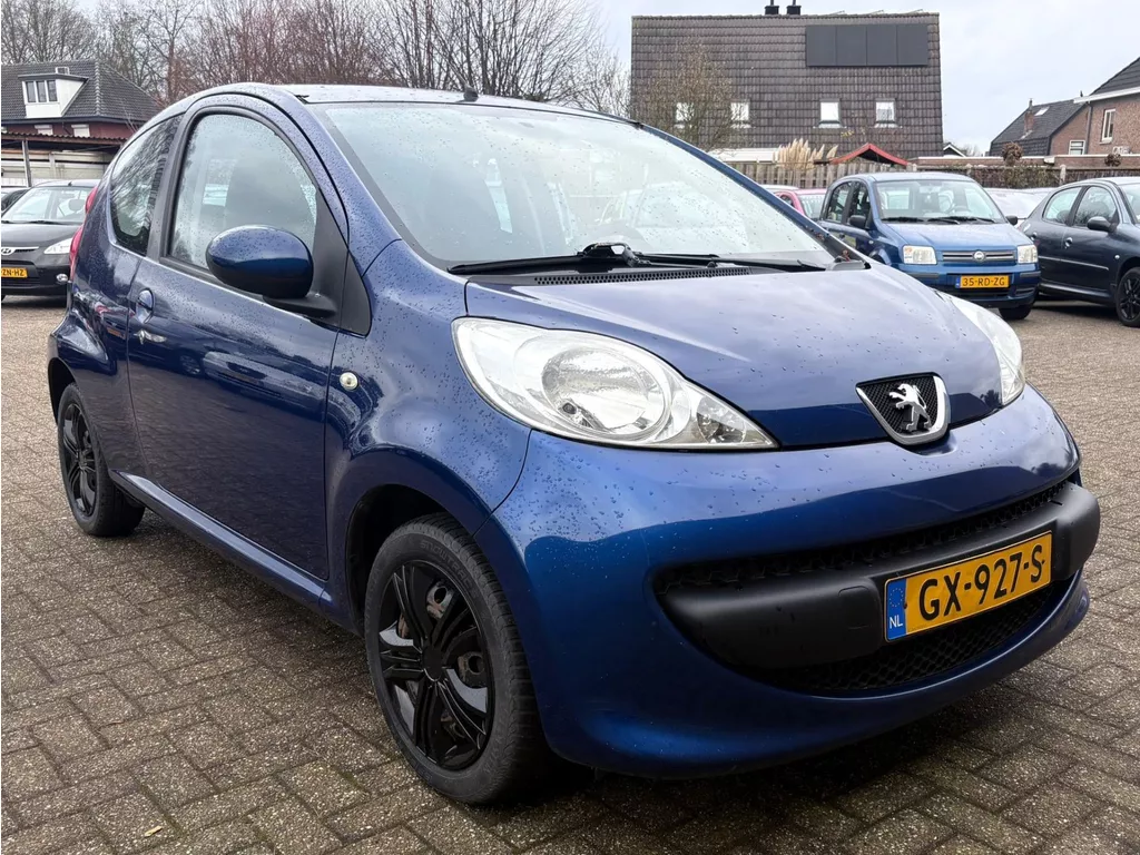 Peugeot 107 1.0-12V XR