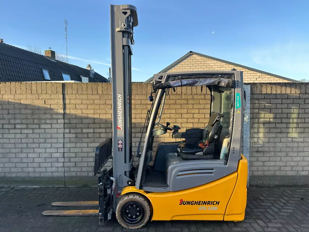Jungheinrich EFG218K Elektrische Heftruck