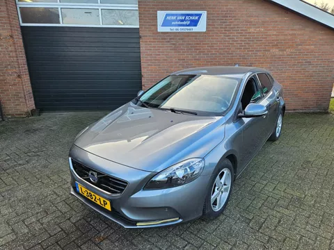 Volvo V40 2.0 T2 Momentum - Stoelverwarming