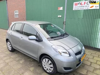 Toyota Yaris 1.3 VVTi Aspiration | AUT. | Airco | APK | Weinig Gelopen