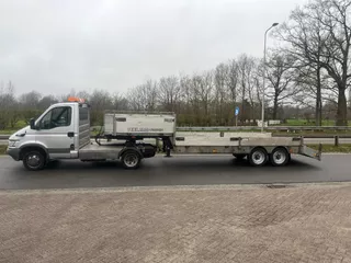 Iveco Daily Met 2 ass dieplader.