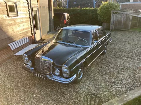 Mercedes-Benz S-klasse 280 SE automaat. olijfgroen