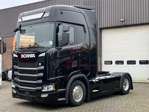 Scania S S500 / Retarder / Full Air / Parking airco / 2 x Tank / Leather / Full spoiler