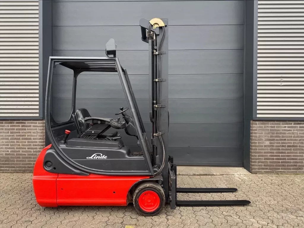 Linde E16C-02 1,6 ton elektrische heftruck