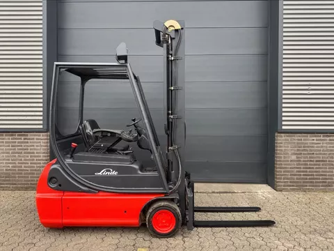 Linde E16C-02 1,6 ton elektrische heftruck