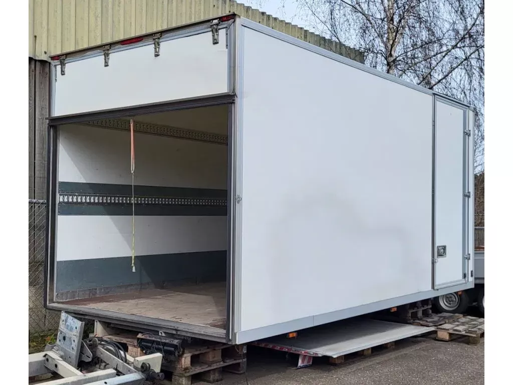 Iveco Plywood laadbak