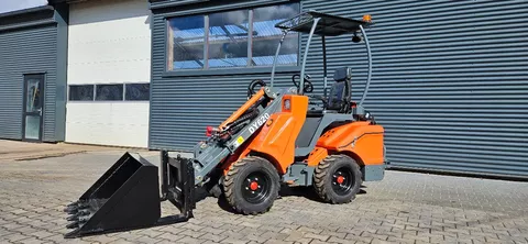 Wolf TAIAN DY 620 mini shovel NIEUW!