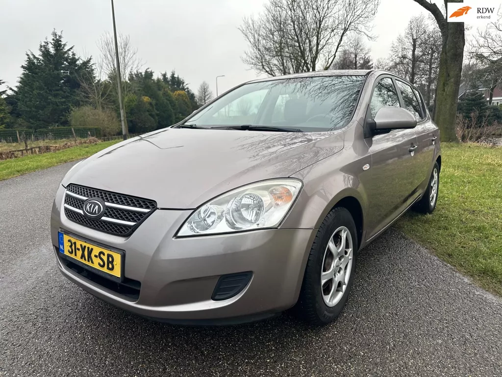 Kia Cee'd 1.4 X-tra|airco|nap|goed onderhouden