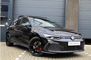 Volkswagen Golf 1.4 eHybrid GTE Panorama dak | IQ Light | Full Black | Bomvol | BTW voertuig