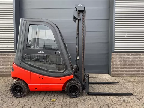 Linde H12D 1,2 ton diesel heftruck
