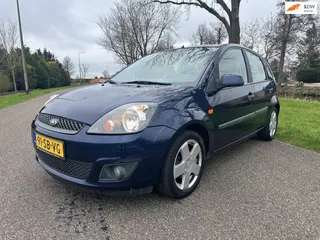 Ford Fiesta 1.3-8V Futura|nieuw apk|trekhaak