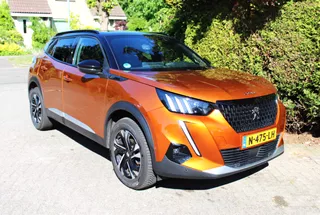 Peugeot 2008 automaat 1.2 Pure Tech GT