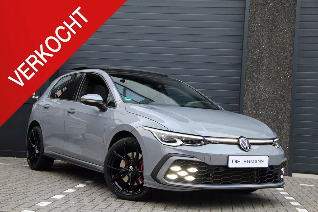 Volkswagen Golf 1.4 eHybrid GTE | Pano | IQ Lights | 19' Estoril | Vol | Liefhebbersauto