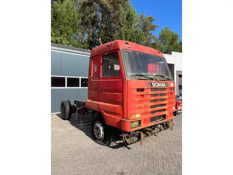 Scania R R143-400 V8 Cabine met chassis en achteras