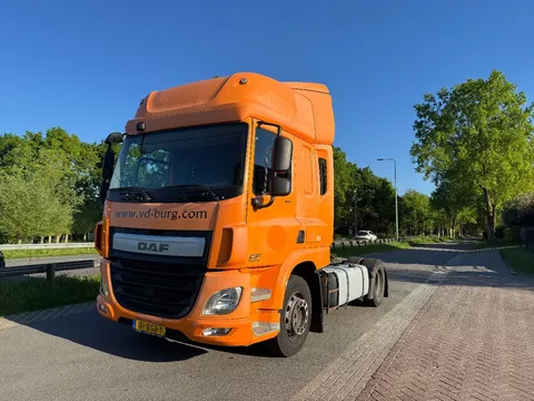 DAF 400 CF Spacecab