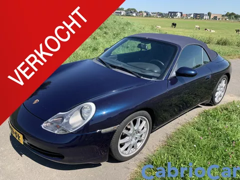 Porsche 911 Cabrio 3.4 Carrera Lichte tik in motor (6e cilinder)