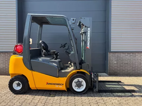 Jungheinrich TFG 425 2,5 ton LPG heftruck