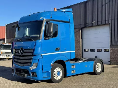 Mercedes-Benz Actros 1942 / Euro6 / Automaat / Full spoiler