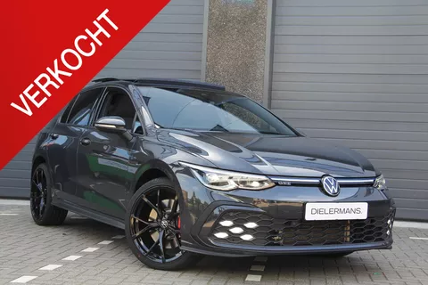 Volkswagen Golf 1.4 eHybrid GTE Pano | Bijenkorf verlichting + IQ lichten | 19' Estoril velgen | Bomvol | BTW Voertuig!