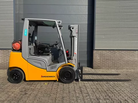 Jungheinrich TFG425s 2,5 ton LPG heftruck