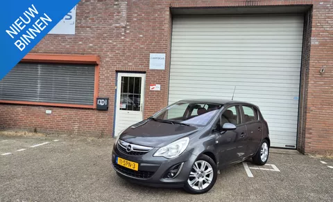 Opel Corsa 1.4-16V Cosmo Dealer 1e eigenaar NAP Leder Navi Cruise PDC Trekhaak Airco APK