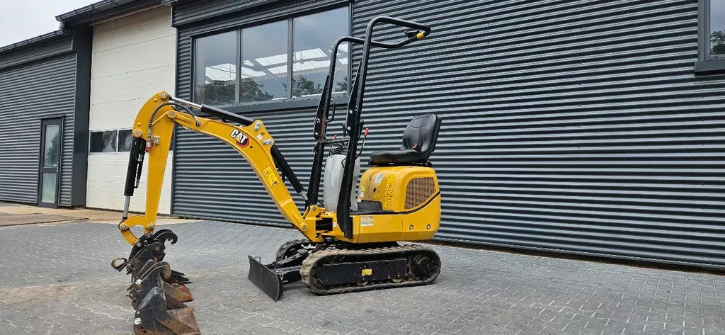 Caterpillar 300.9D
