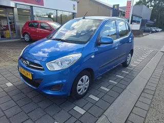 Hyundai i10 1.1 i-Drive 5 deurs,  elektrische ramen , centrale vergendeling slechts 54000 km gelopen