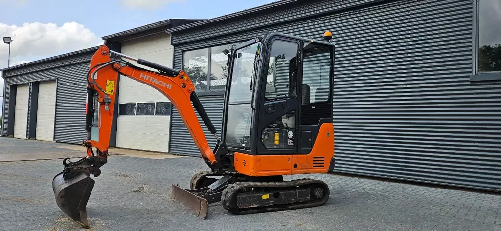 Hitachi ZX19-5