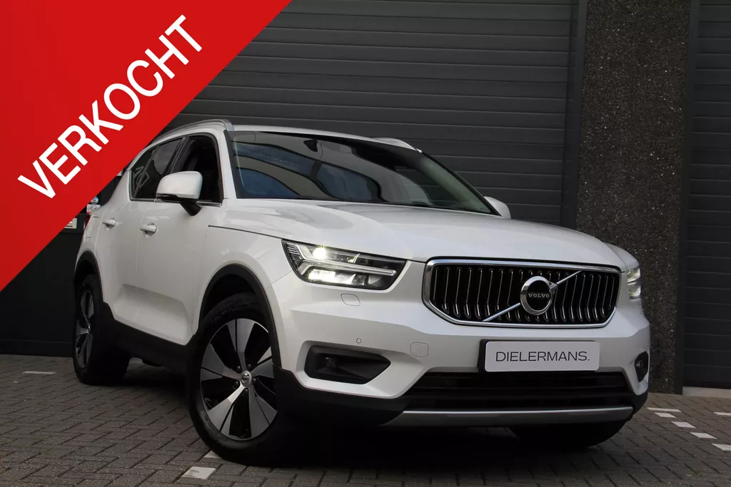 Volvo XC40 1.5 T4 Recharge R-Design Expression Plug in Hybrid 211PK | Elektrische trekhaak | Lighting pack | Climate pack | Park assist pack | Versatility pack |